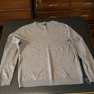 Apt. 9 Men's Light Gray V-Neck Sweater